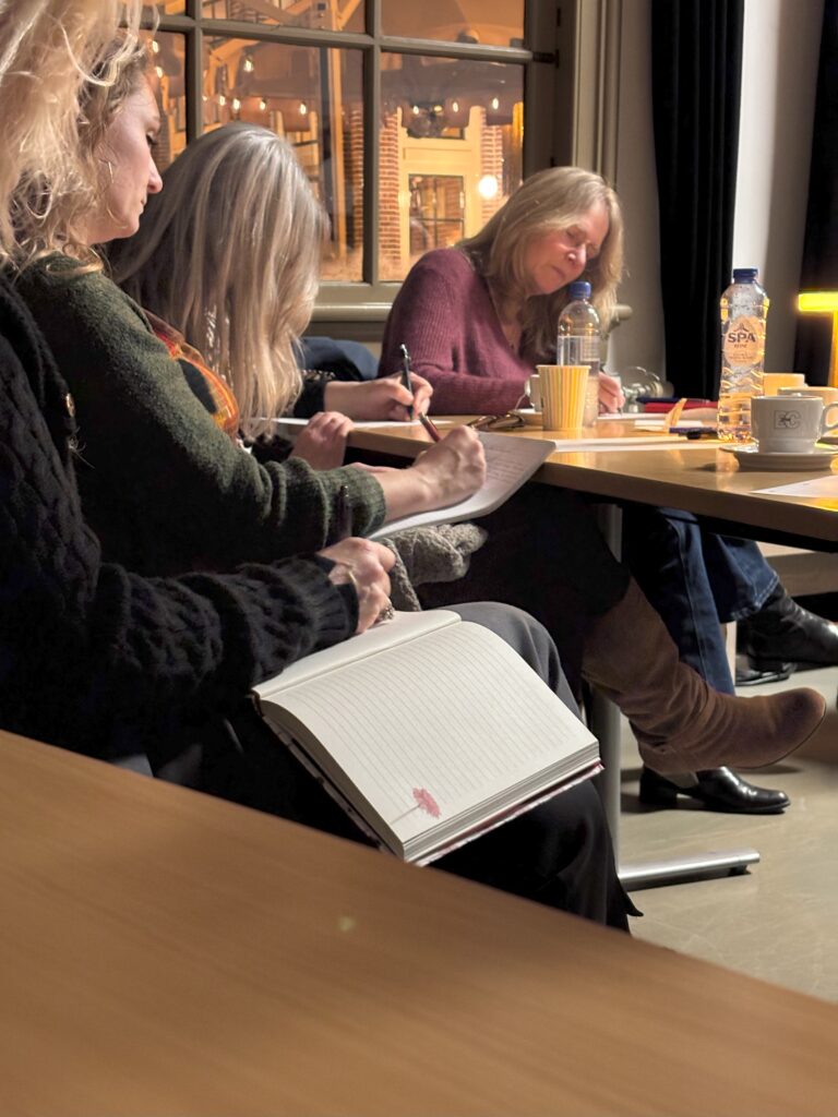Aan het werk tijdens het Schrijfevent in Leiden